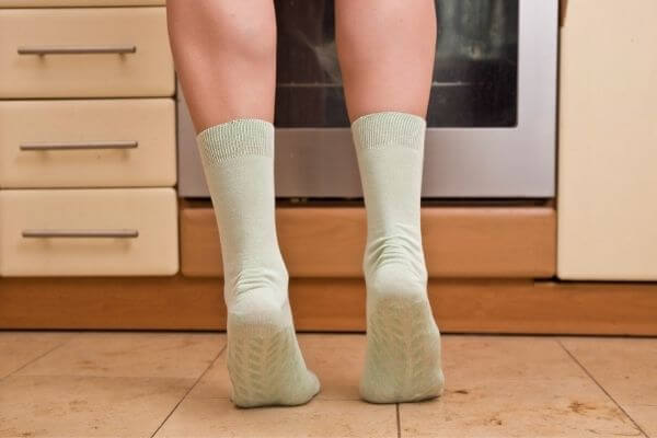 Olive bamboo socks, kitchen floor – bamboo socks benefits.  